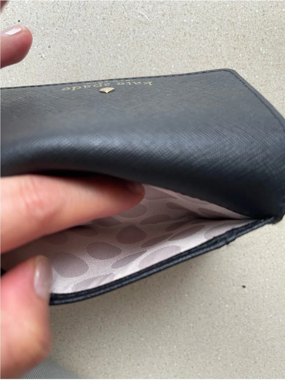 kate spade New York ♠️ Street Darla Black coin purse Wallet with Gold Logo